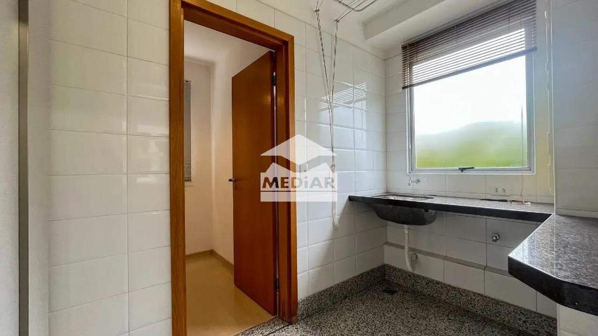 Apartamento, Funcionários, 3 Quartos, 2 Vagas, 2 Suítes