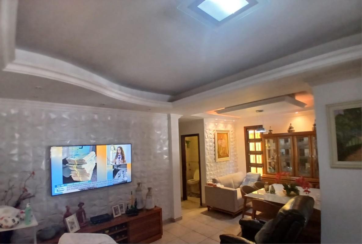 Casa, Planalto, 3 Quartos, 3 Vagas, 1 Suíte