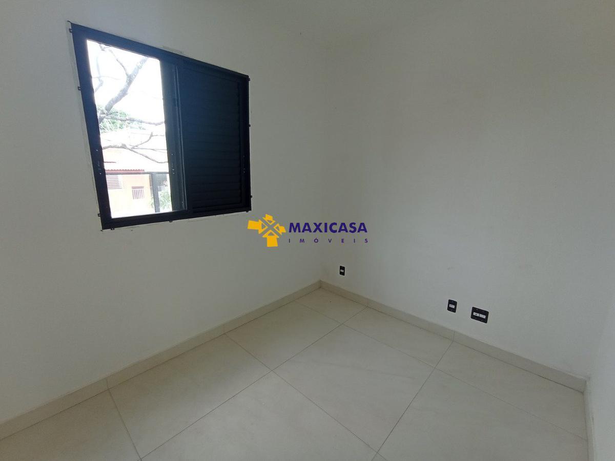 Apartamento, Santa Mônica, 2 Quartos, 1 Vaga