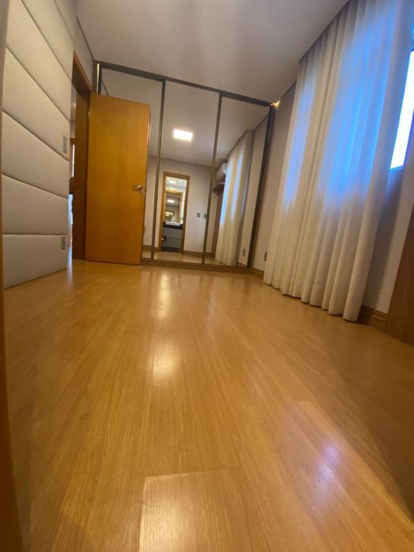 Apartamento, Sagrada Família, 3 Quartos, 2 Vagas, 1 Suíte