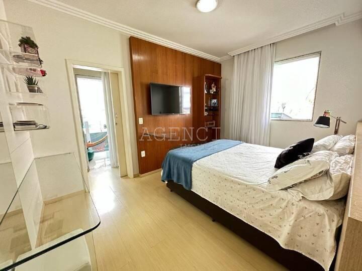 Casa, Paquetá, 4 Quartos, 0 Vaga, 1 Suíte