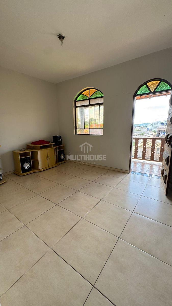 Casa, Planalto, 3 Quartos, 1 Vaga, 1 Suíte