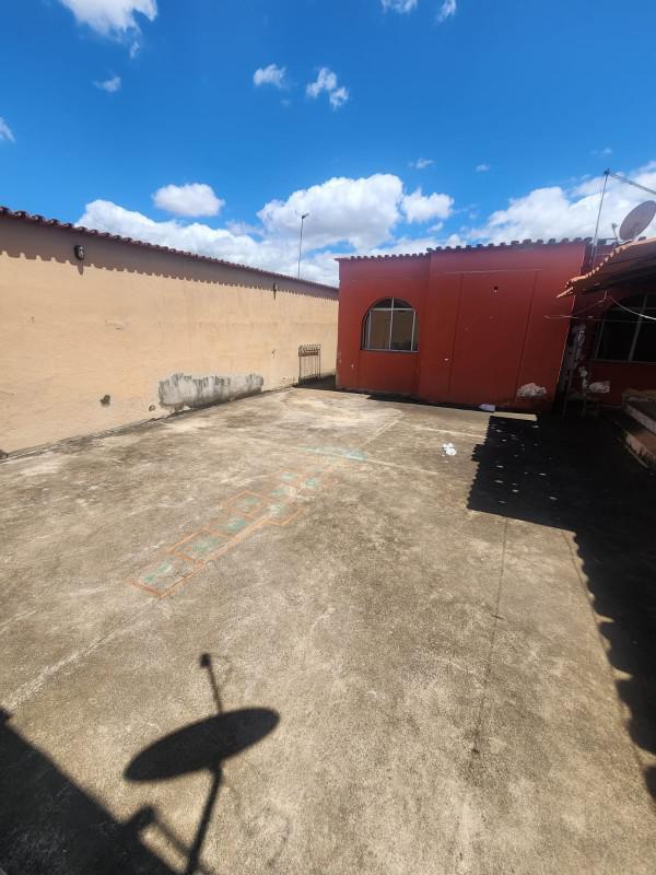 Casa, Novo Progresso, 6 Quartos, 6 Vagas, 1 Suíte