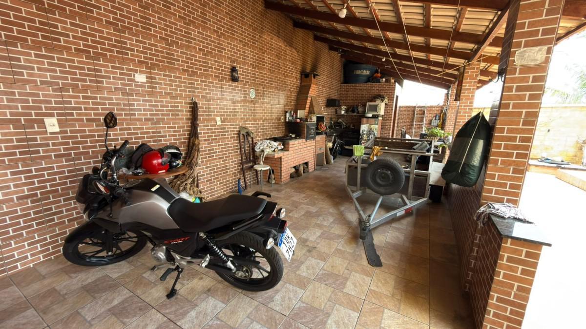 Casa, Masterville, 3 Quartos, 2 Vagas, 1 Suíte