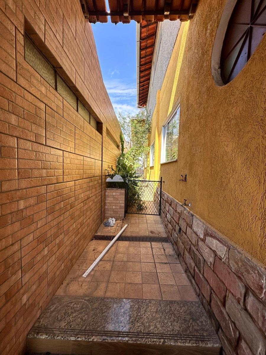 Casa, Conjunto Minascaixa, 5 Quartos, 2 Vagas, 2 Suítes