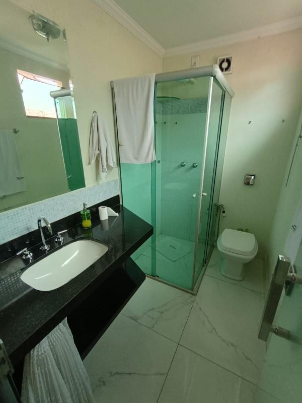 Casa, Paquetá, 3 Quartos, 5 Vagas, 2 Suítes