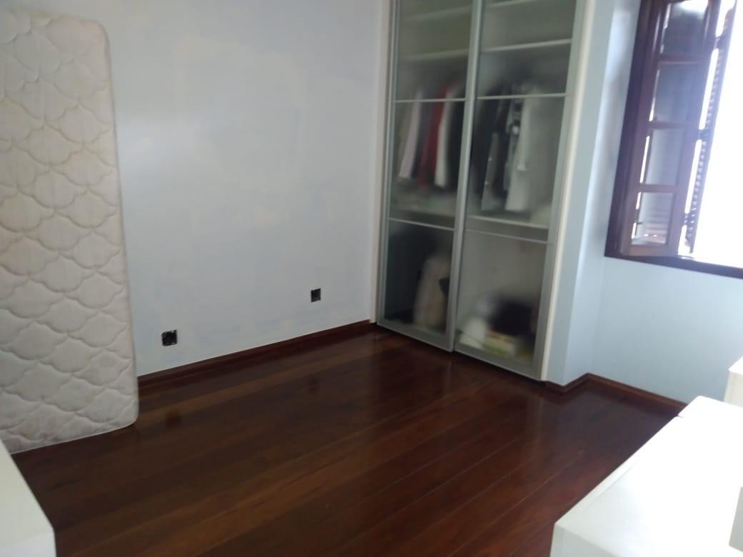 Casa, Jardim América, 3 Quartos, 5 Vagas, 1 Suíte