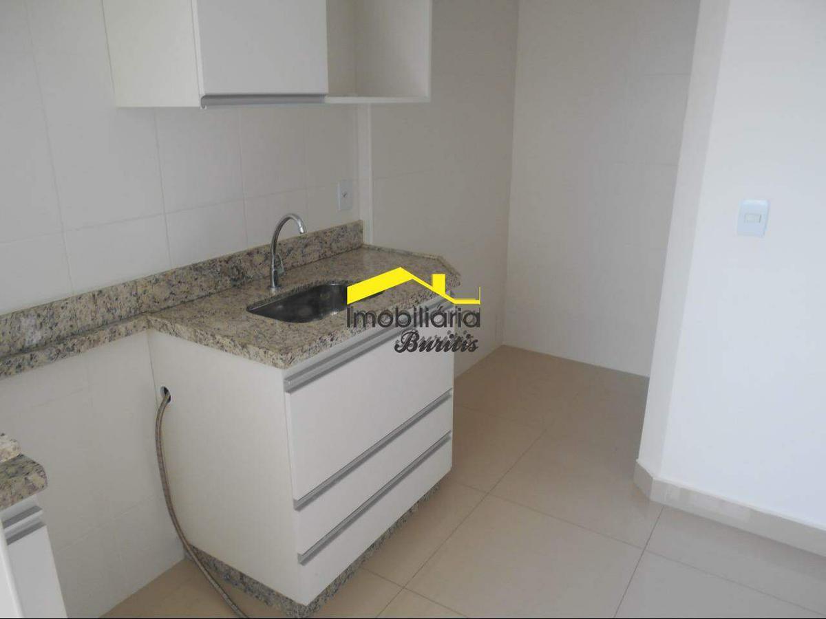 Apartamento, Estoril, 3 Quartos, 2 Vagas, 1 Suíte