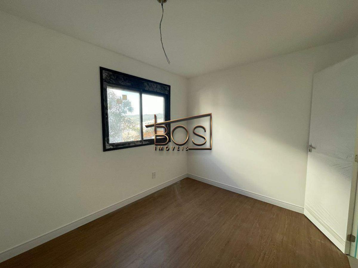 Apartamento, Sagrada Família, 3 Quartos, 2 Vagas, 1 Suíte