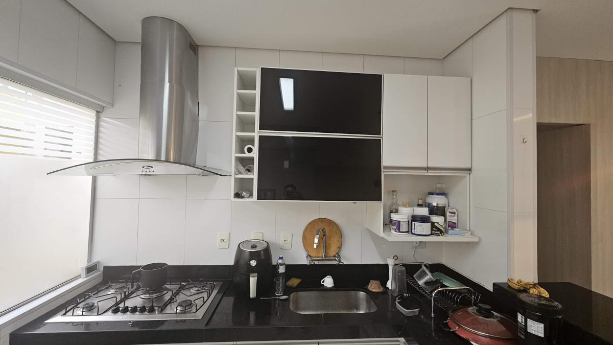 Casa, Nova Floresta, 5 Quartos, 4 Vagas, 2 Suítes