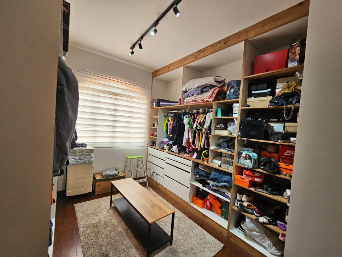 Casa, Santa Cruz, 4 Quartos, 4 Vagas, 1 Suíte