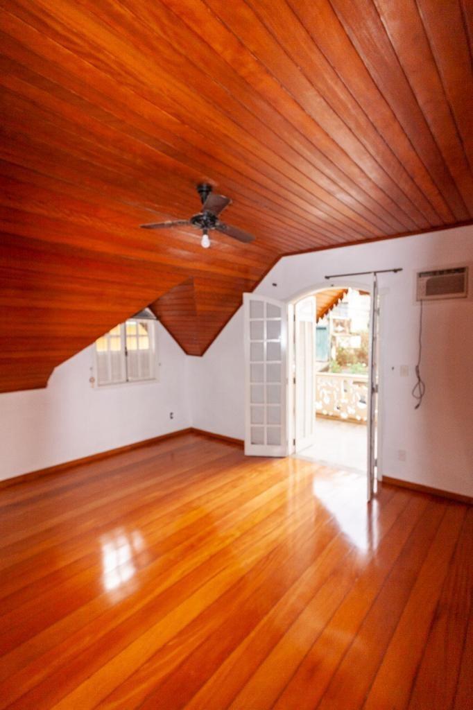 Casa, Planalto, 5 Quartos, 5 Vagas, 2 Suítes