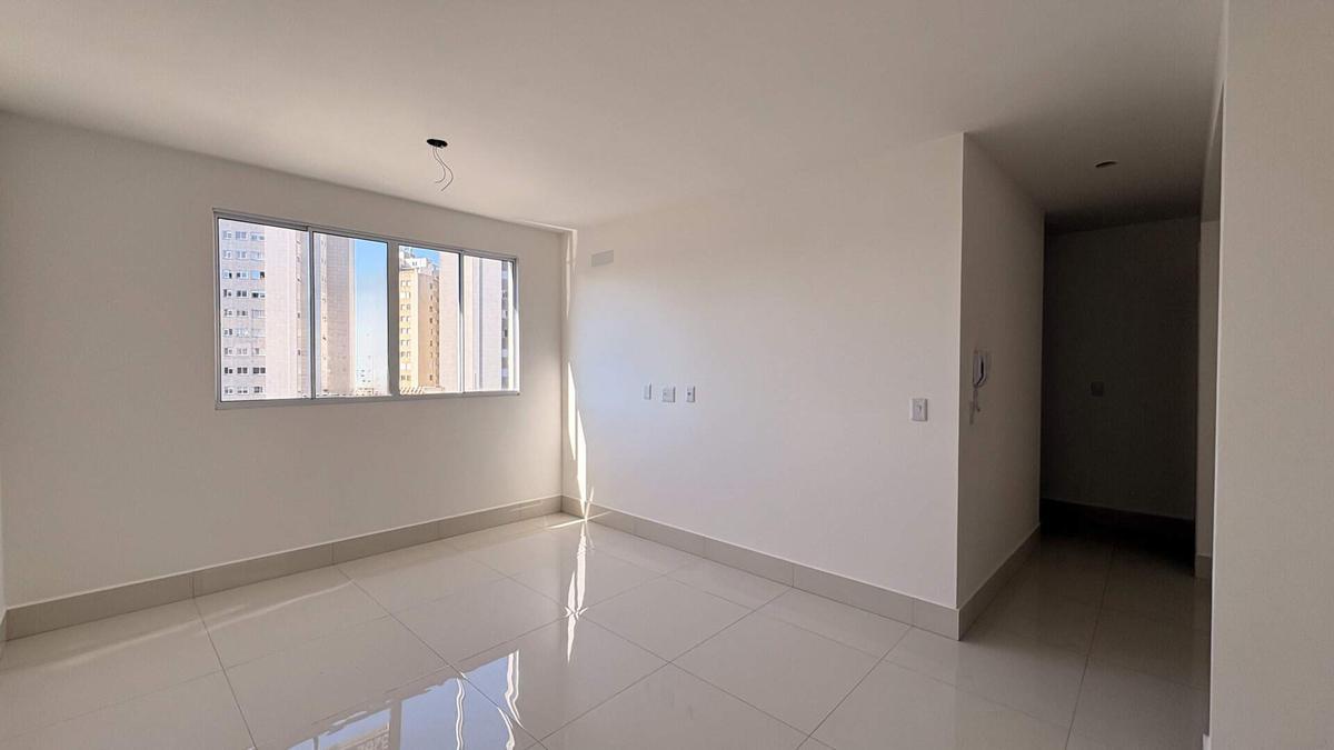 Apartamento, Vila Paris, 2 Quartos, 2 Vagas, 1 Suíte