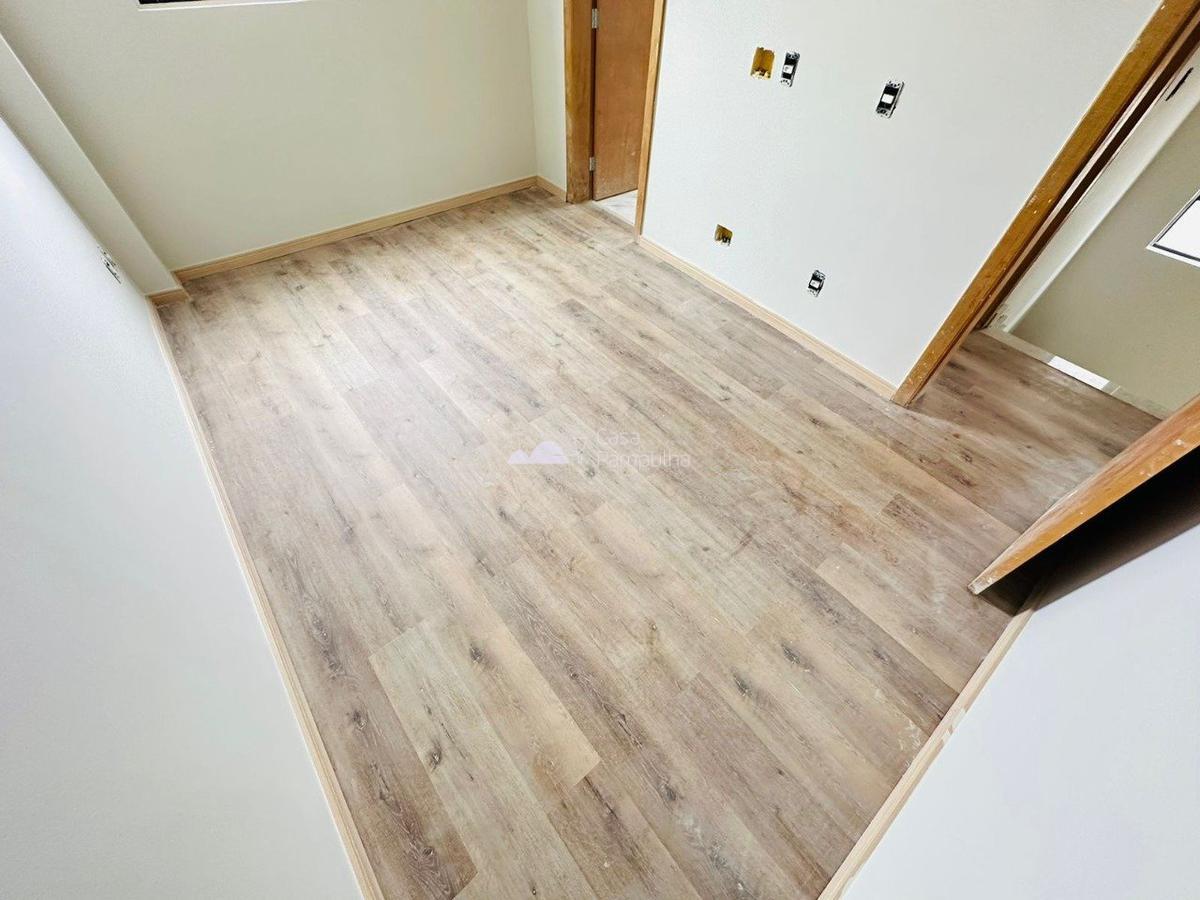 Casa, Planalto, 3 Quartos, 2 Vagas, 1 Suíte