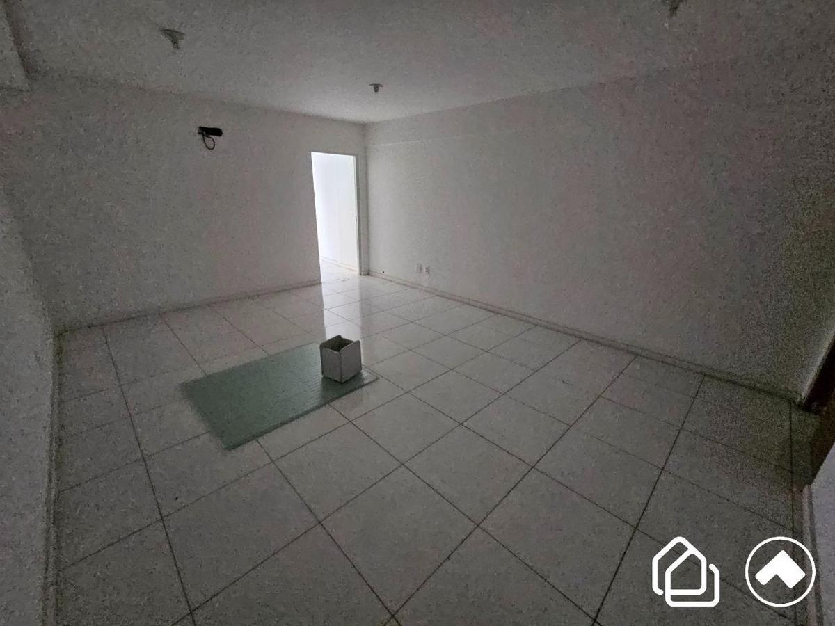 Sala, Barro Preto