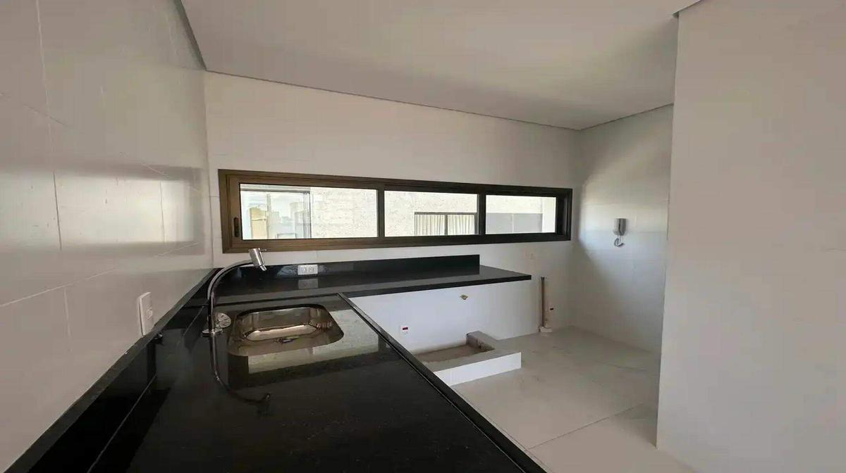 Apartamento, Serra, 2 Quartos, 2 Vagas, 2 Suítes