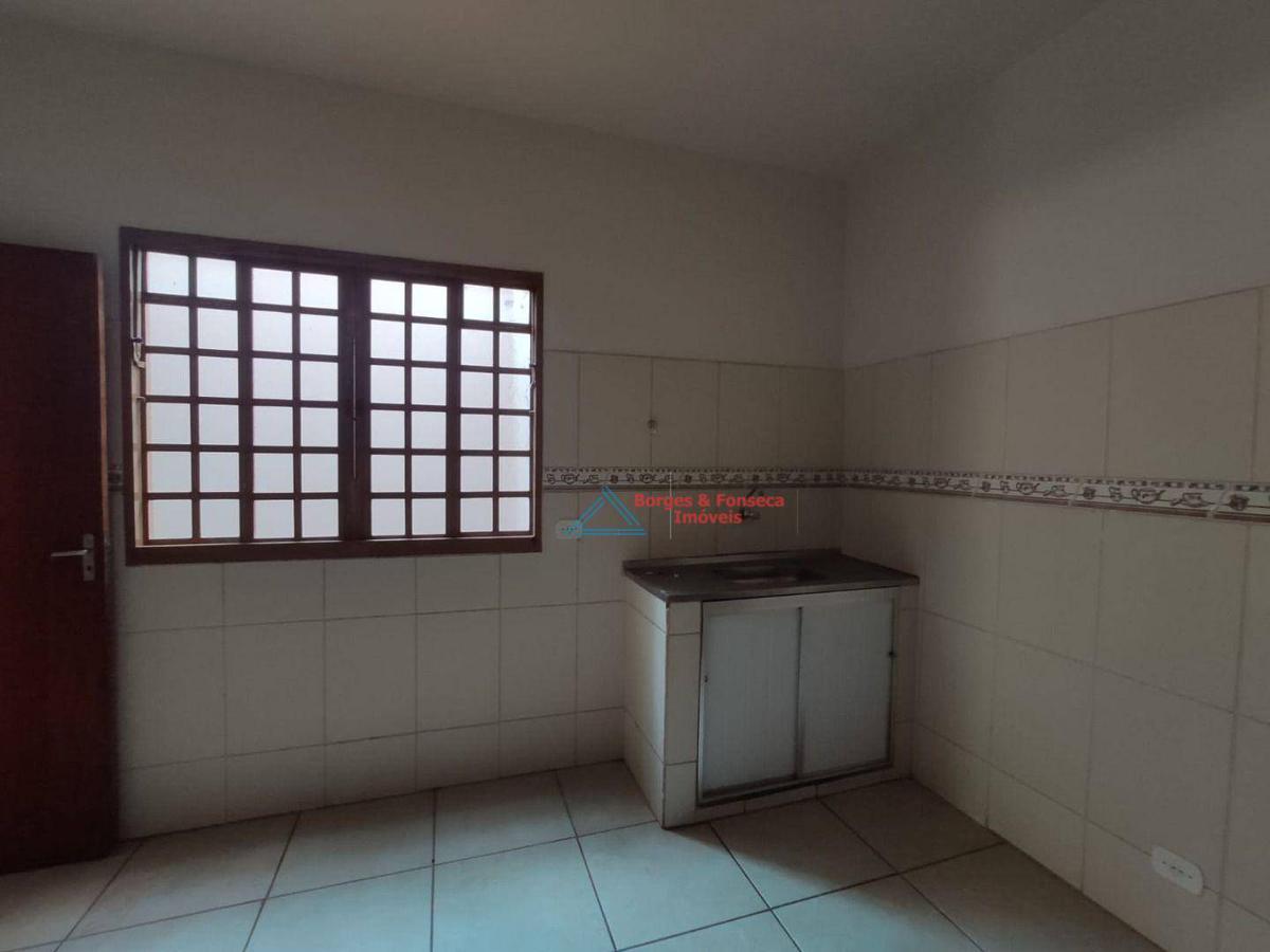 Prédio, Centro, 0 Quarto, 0 Vaga