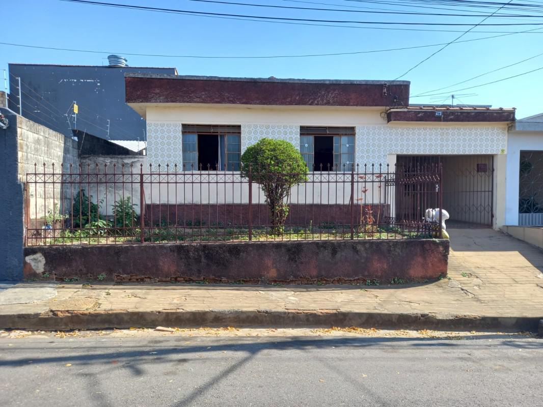 Casa, Vila Martins, 0 Quarto, 0 Vaga