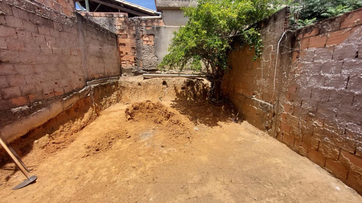 Casa, Belmonte, 2 Quartos, 2 Vagas