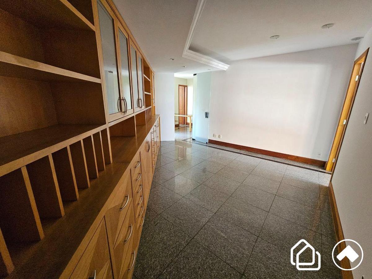 Sala, Centro