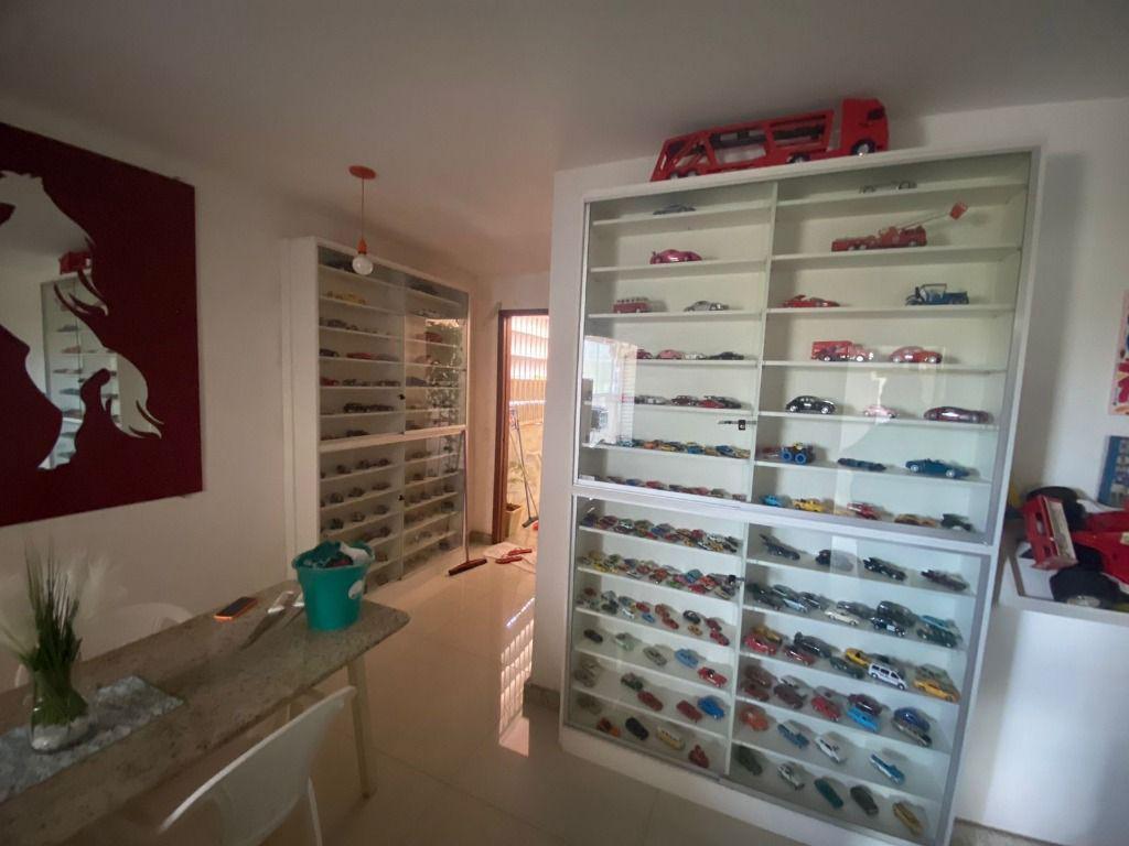 Casa, Nações Unidas, 5 Quartos, 3 Vagas, 2 Suítes
