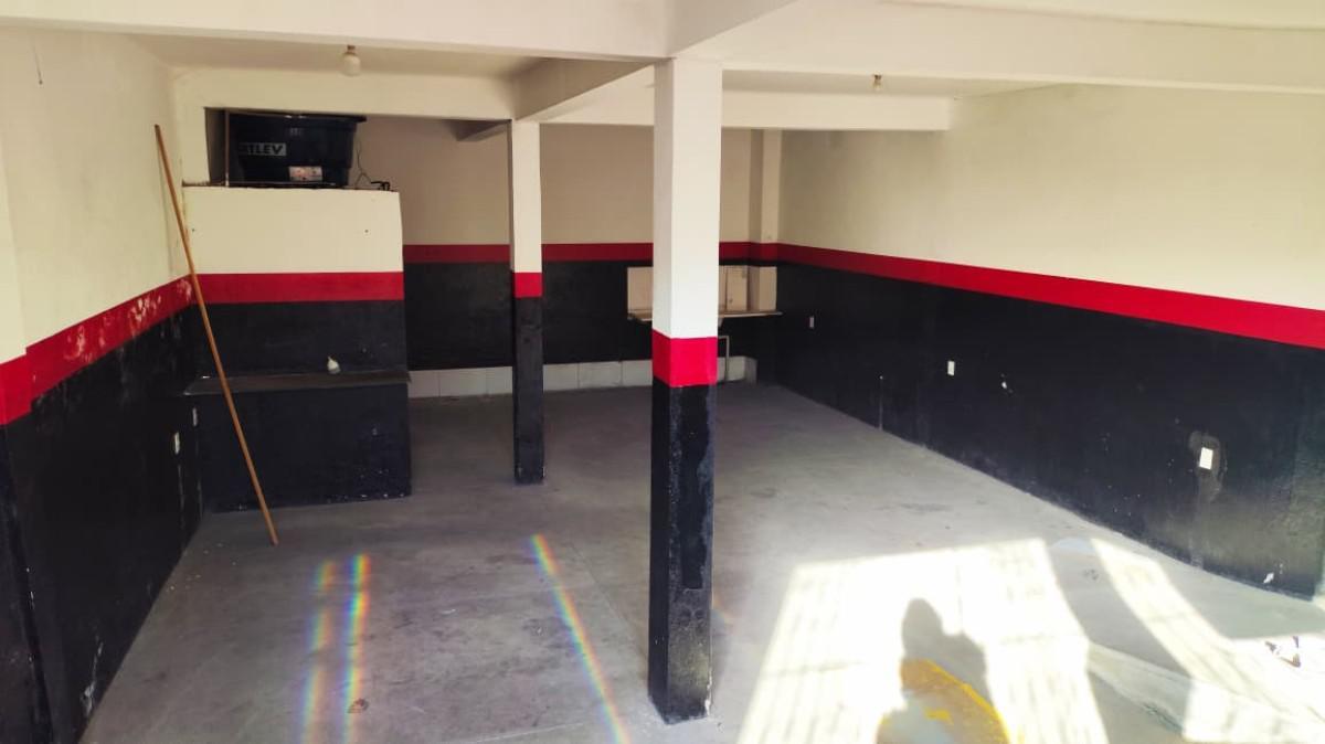 Prédio, Olaria, 11 Quartos, 4 Vagas, 9 Suítes