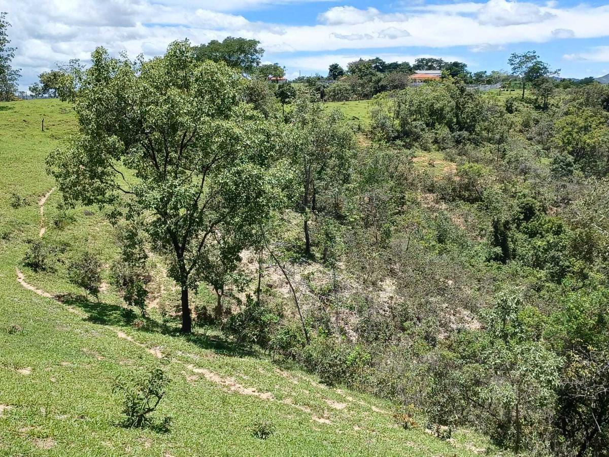 Fazenda, Urucuia, 3 Quartos, 0 Vaga, 1 Suíte