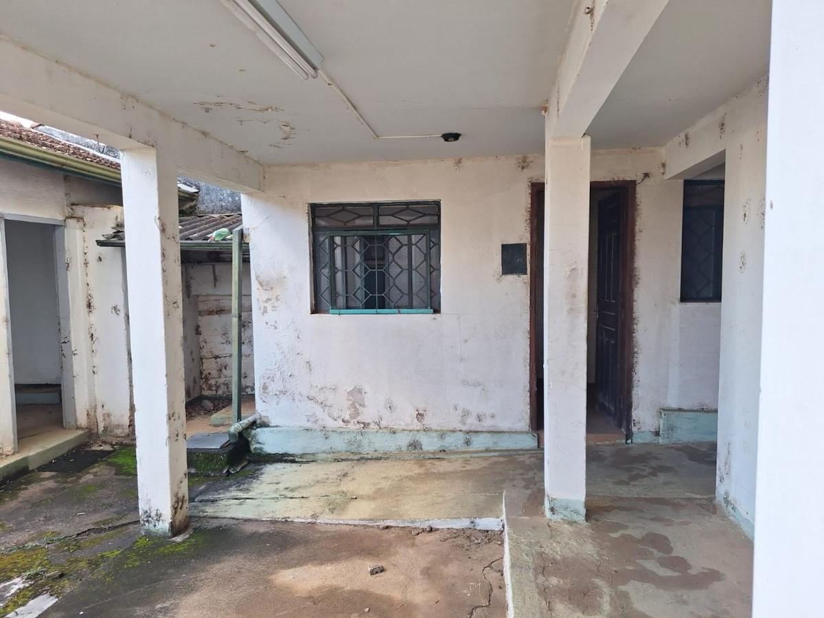 Casa, Centro, 6 Quartos, 1 Vaga, 1 Suíte