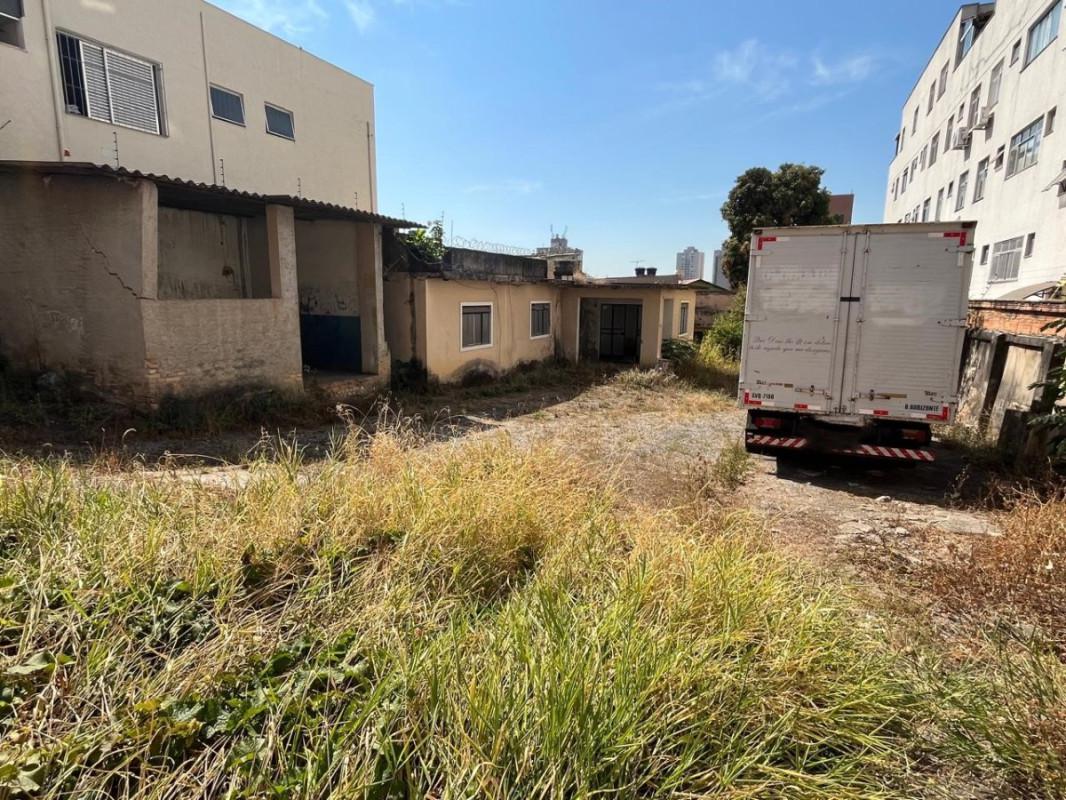 Lote, Padre Eustáquio, 0 Quarto, 0 Vaga