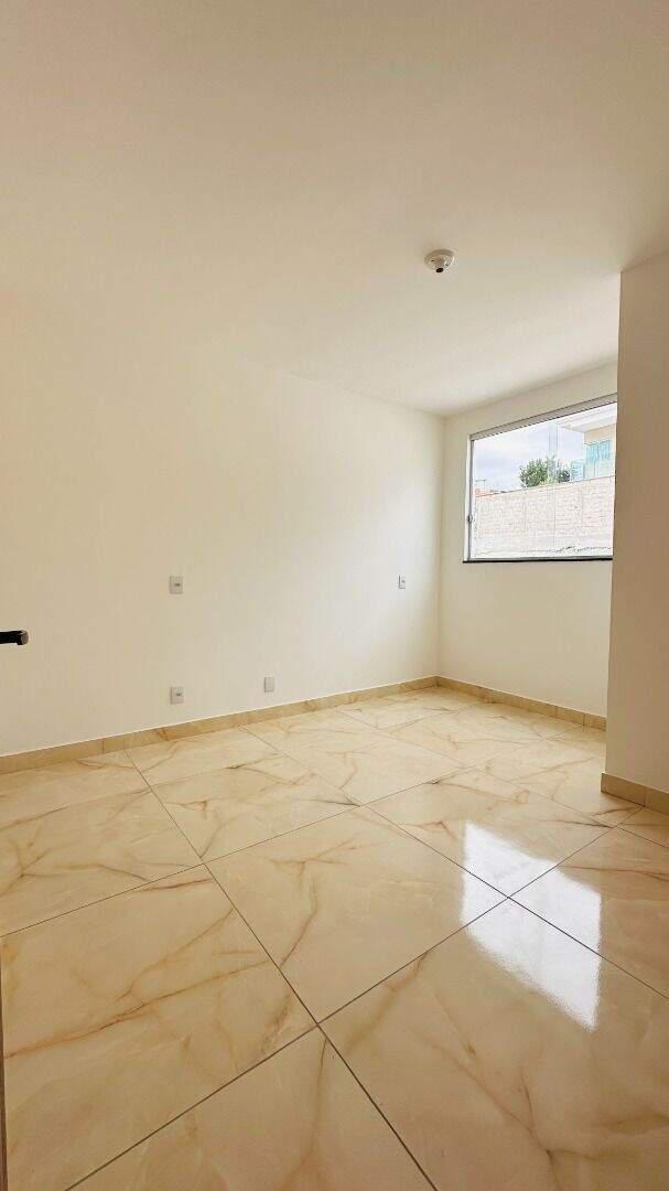 Casa, Novo Centro, 2 Quartos, 2 Vagas