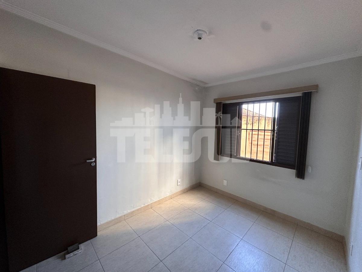 Casa, Centro, 6 Quartos, 2 Vagas