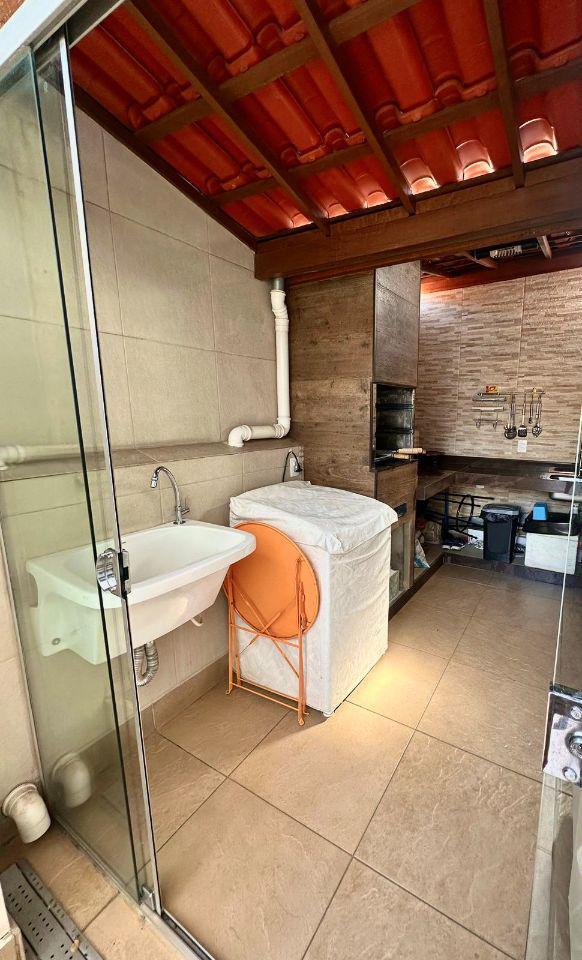 Apartamento, Sagrada Família, 3 Quartos, 2 Vagas, 1 Suíte