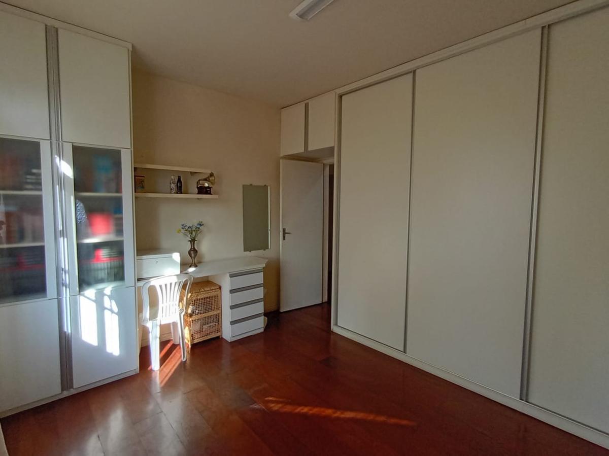 Casa, Santa Cruz, 7 Quartos, 6 Vagas, 2 Suítes