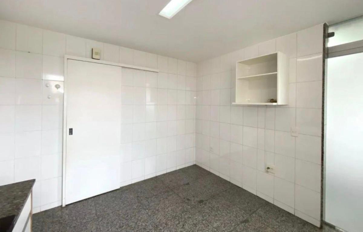 Apartamento, Sagrada Família, 4 Quartos, 2 Vagas, 1 Suíte
