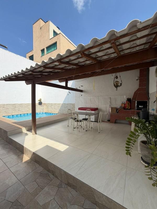 Casa, Liberdade, 3 Quartos, 4 Vagas, 1 Suíte