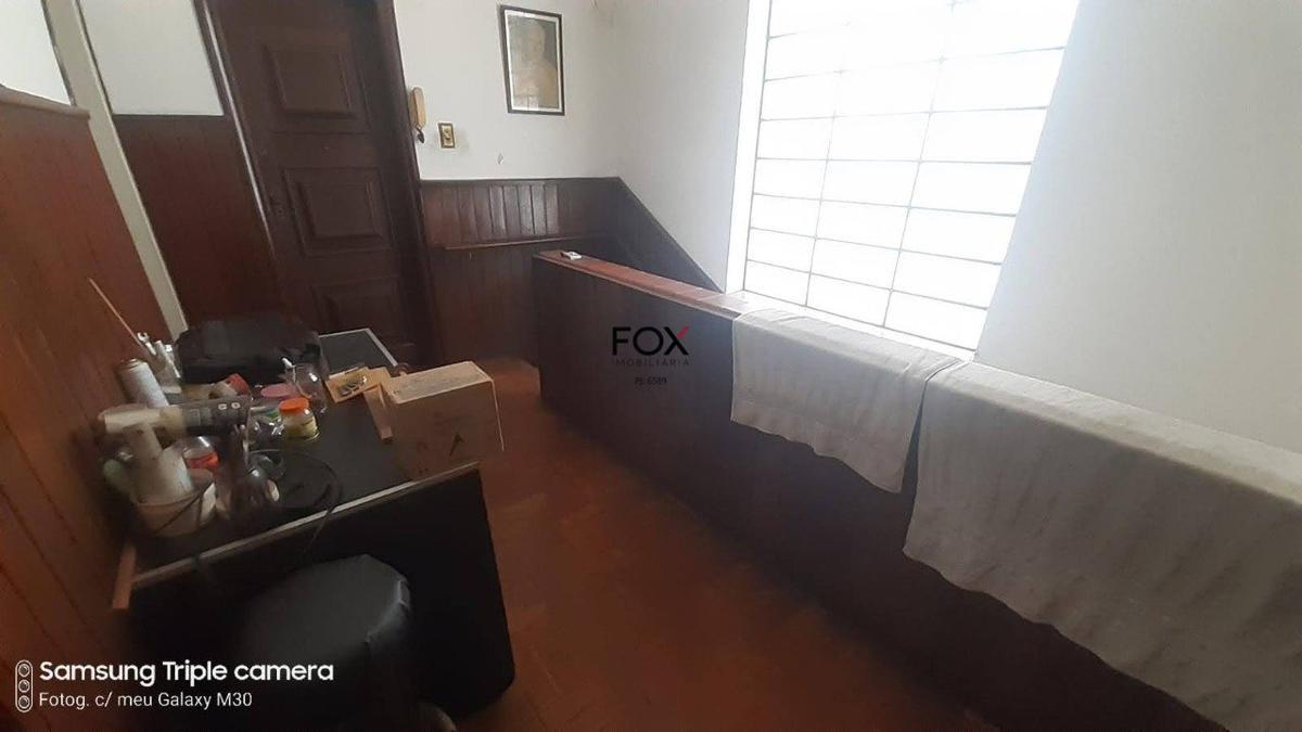 Casa, Funcionários, 4 Quartos, 2 Vagas