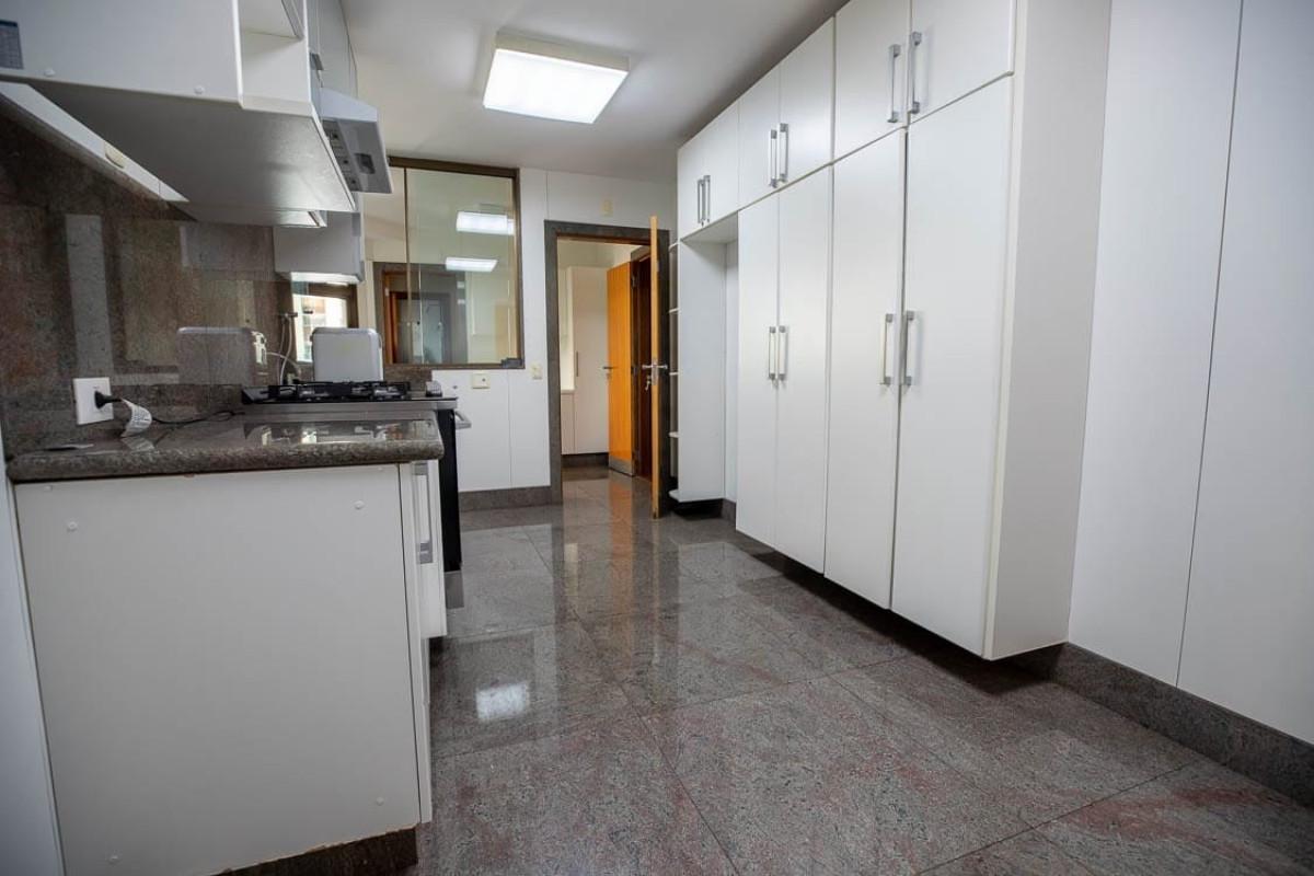 Apartamento, Savassi, 4 Quartos, 3 Vagas, 2 Suítes