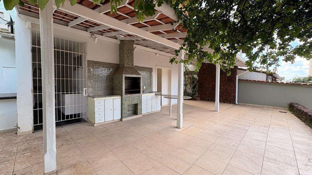 Casa, Vila Paris, 4 Quartos, 4 Vagas, 2 Suítes