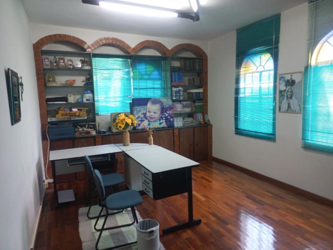 Casa, Planalto, 4 Quartos, 4 Vagas, 1 Suíte