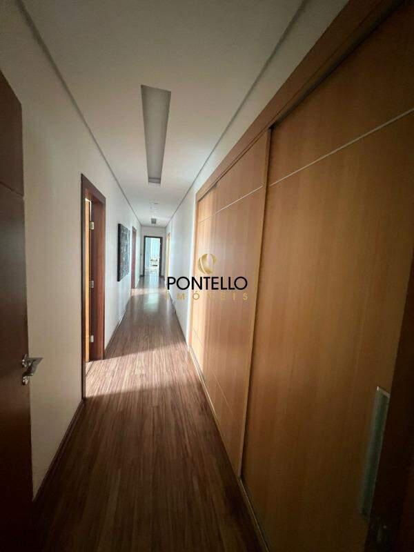 Cobertura, Centro, 4 Quartos, 10 Vagas, 2 Suítes