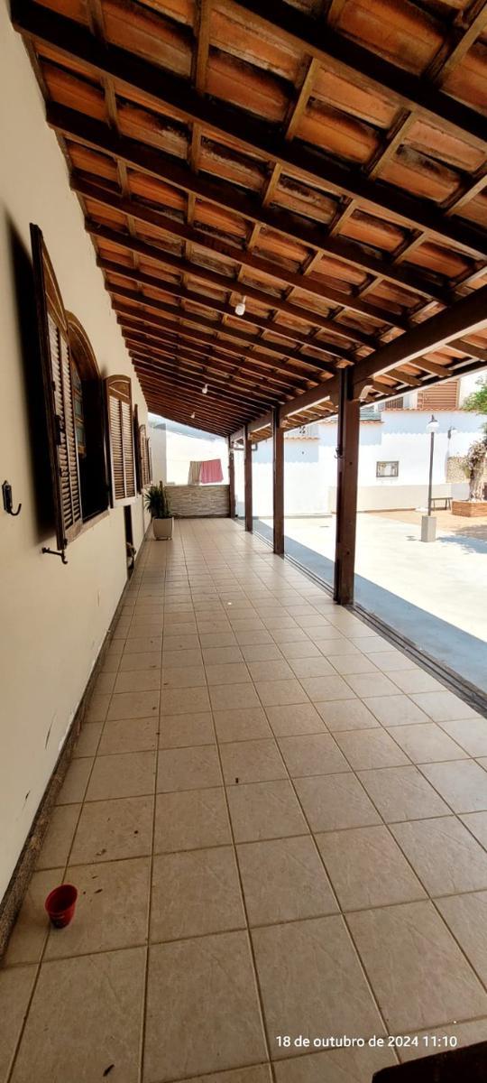Casa, Santa Mônica, 5 Quartos, 1 Vaga, 1 Suíte
