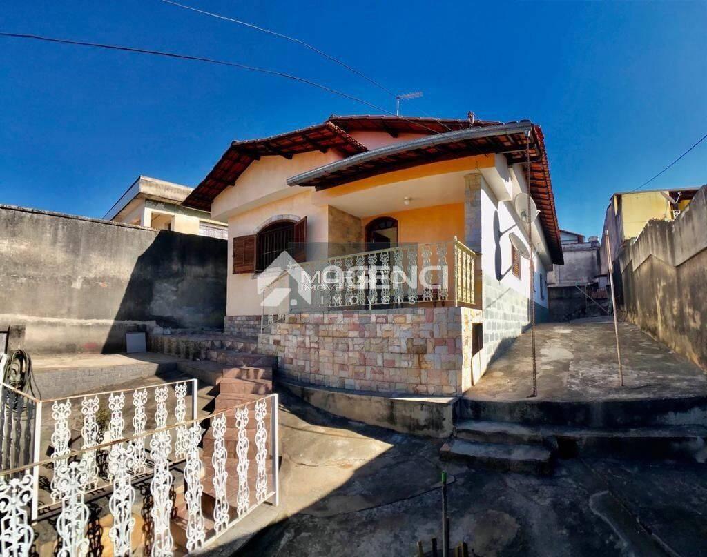 Casa, Califórnia, 3 Quartos, 0 Vaga, 1 Suíte