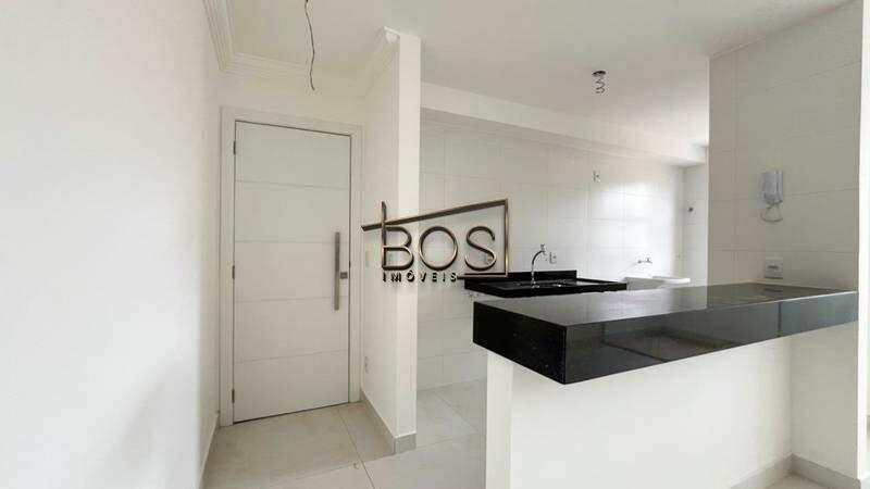 Apartamento, Sagrada Família, 3 Quartos, 2 Vagas, 1 Suíte