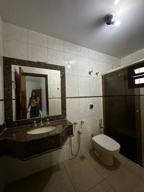 Casa, Centro, 3 Quartos, 2 Vagas, 1 Suíte