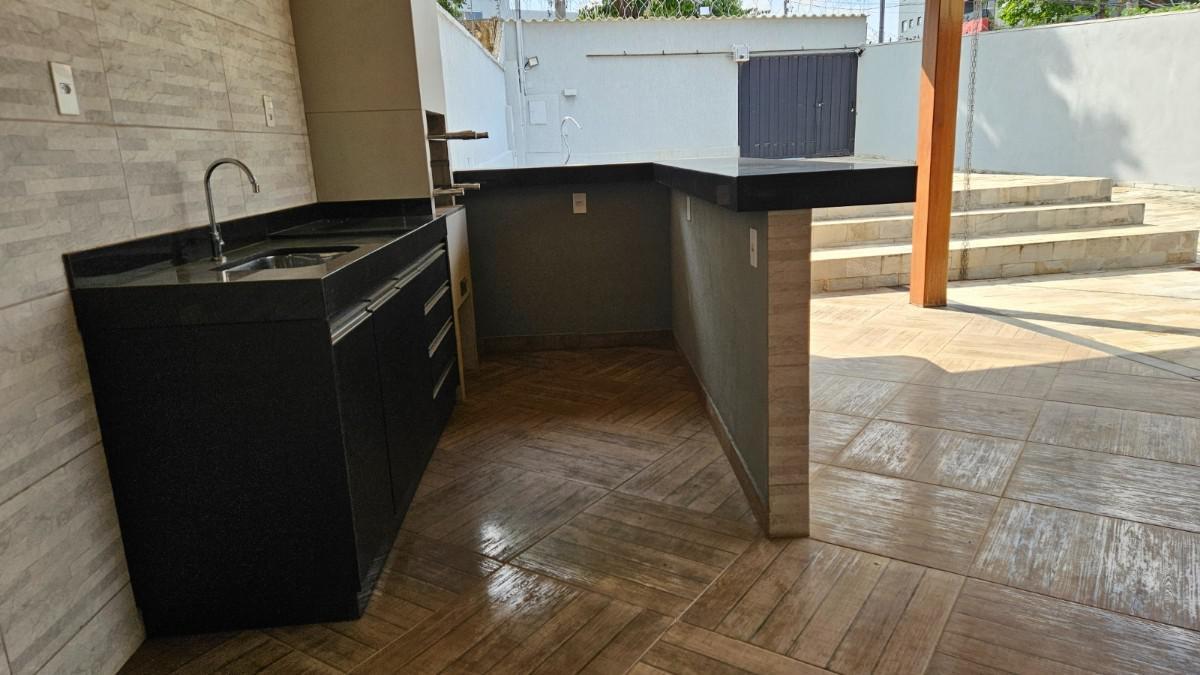 Casa, Eldorado, 3 Quartos, 6 Vagas, 1 Suíte