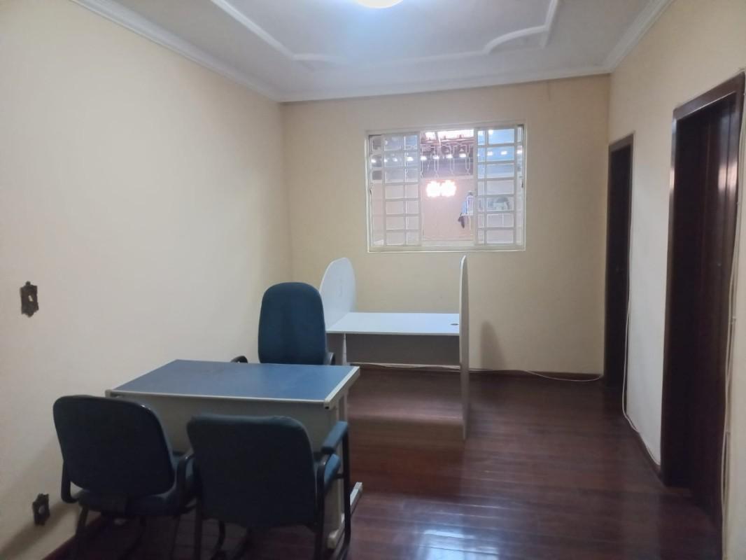 Casa, Itapoã, 4 Quartos, 5 Vagas, 1 Suíte