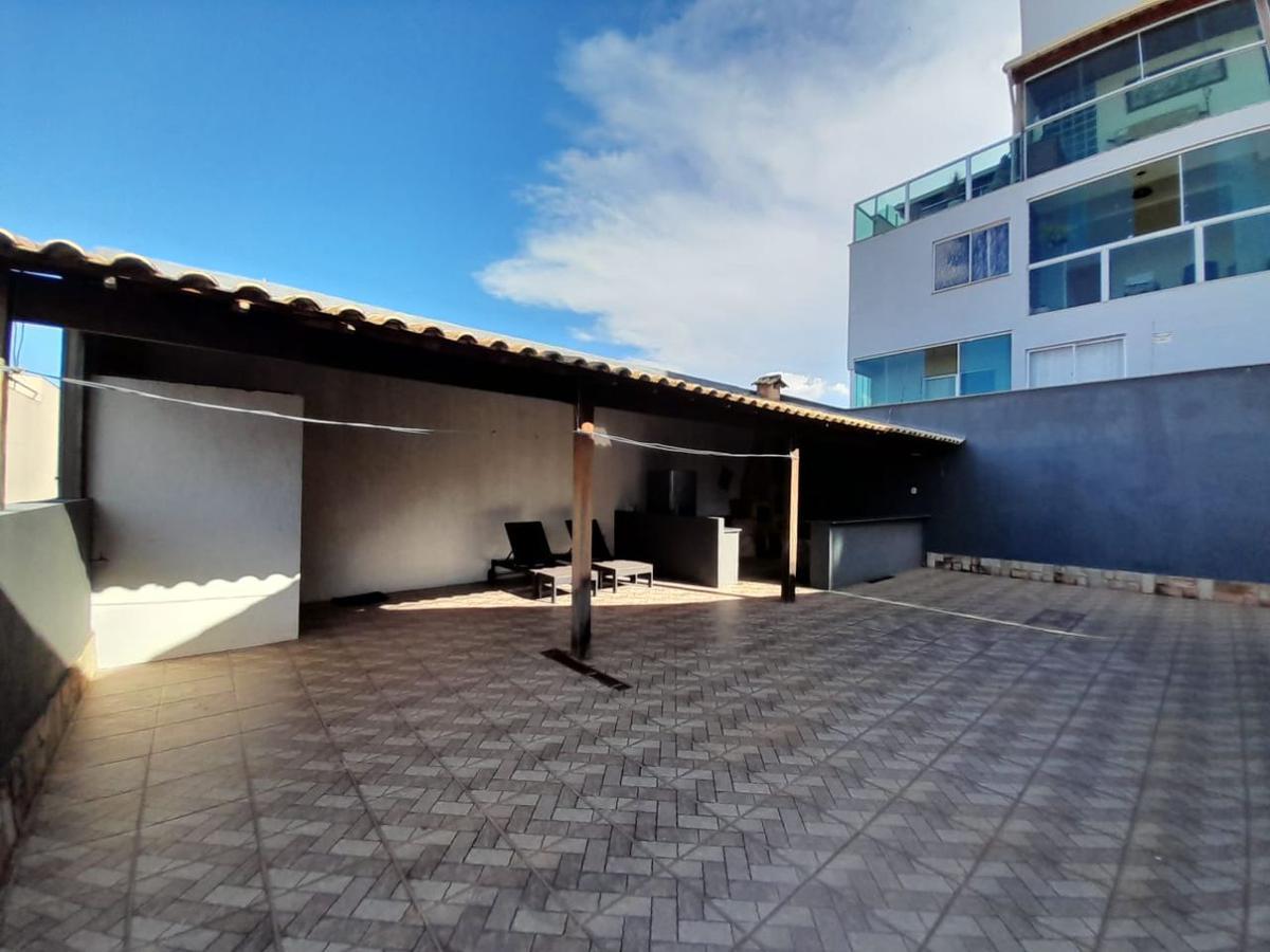 Casa, Heliópolis, 3 Quartos, 10 Vagas, 1 Suíte