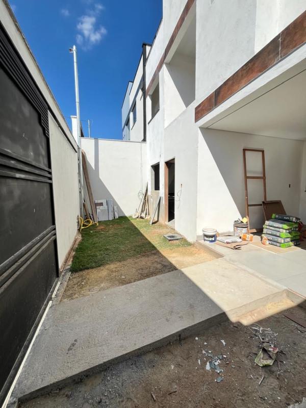 Casa, Monte Verde, 2 Quartos, 1 Vaga, 1 Suíte