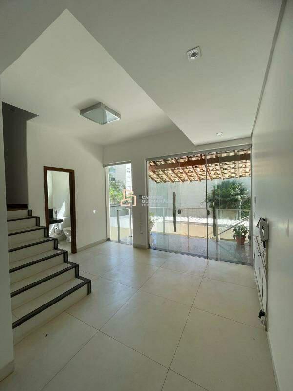 Casa Comercial, Santa Lúcia, 10 Quartos, 8 Vagas, 3 Suítes
