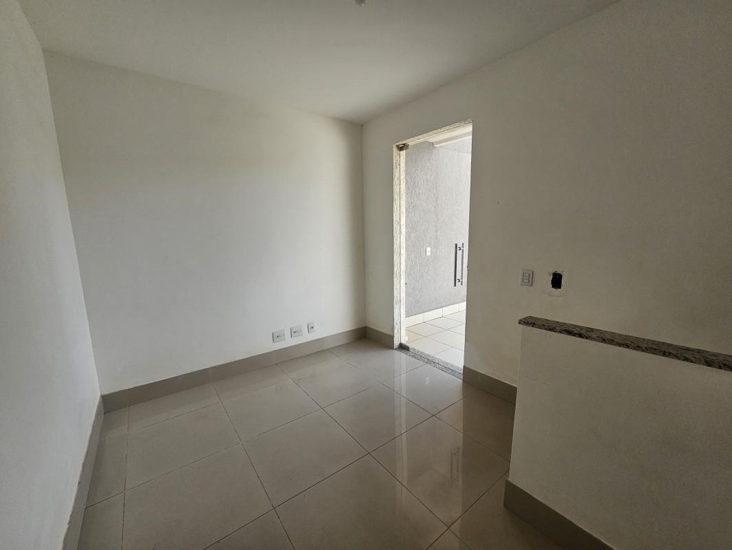 Cobertura, Serra, 2 Quartos, 3 Vagas, 1 Suíte